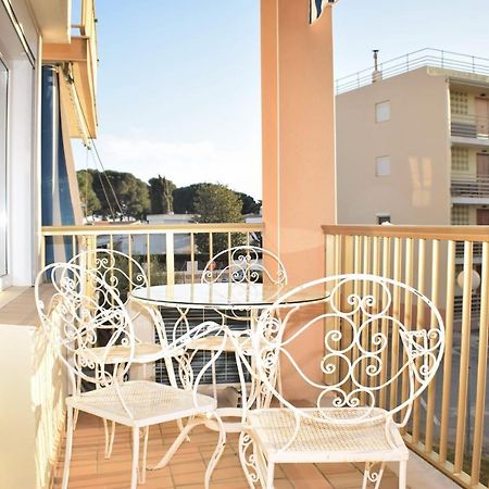 Hermoso Apartamento Vintage カンブリルス エクステリア 写真