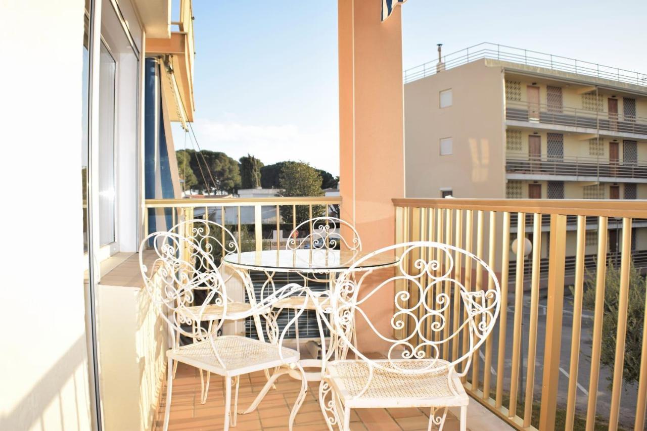 Hermoso Apartamento Vintage カンブリルス エクステリア 写真